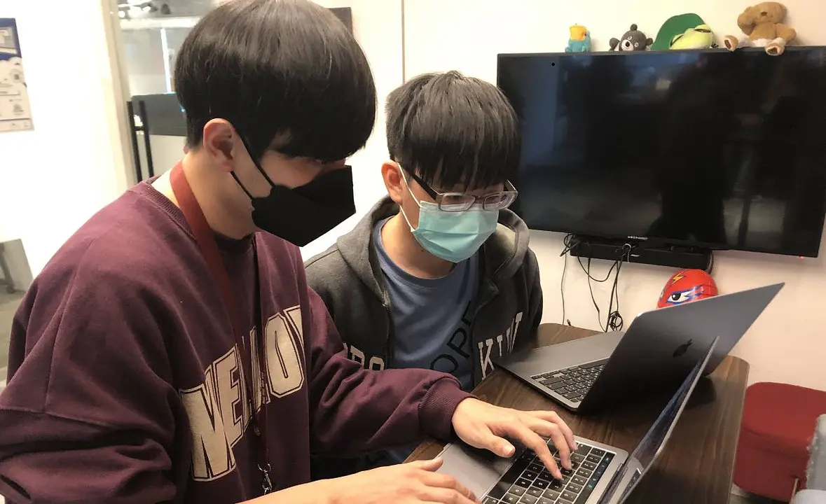 業務成功轉職軟體工程師