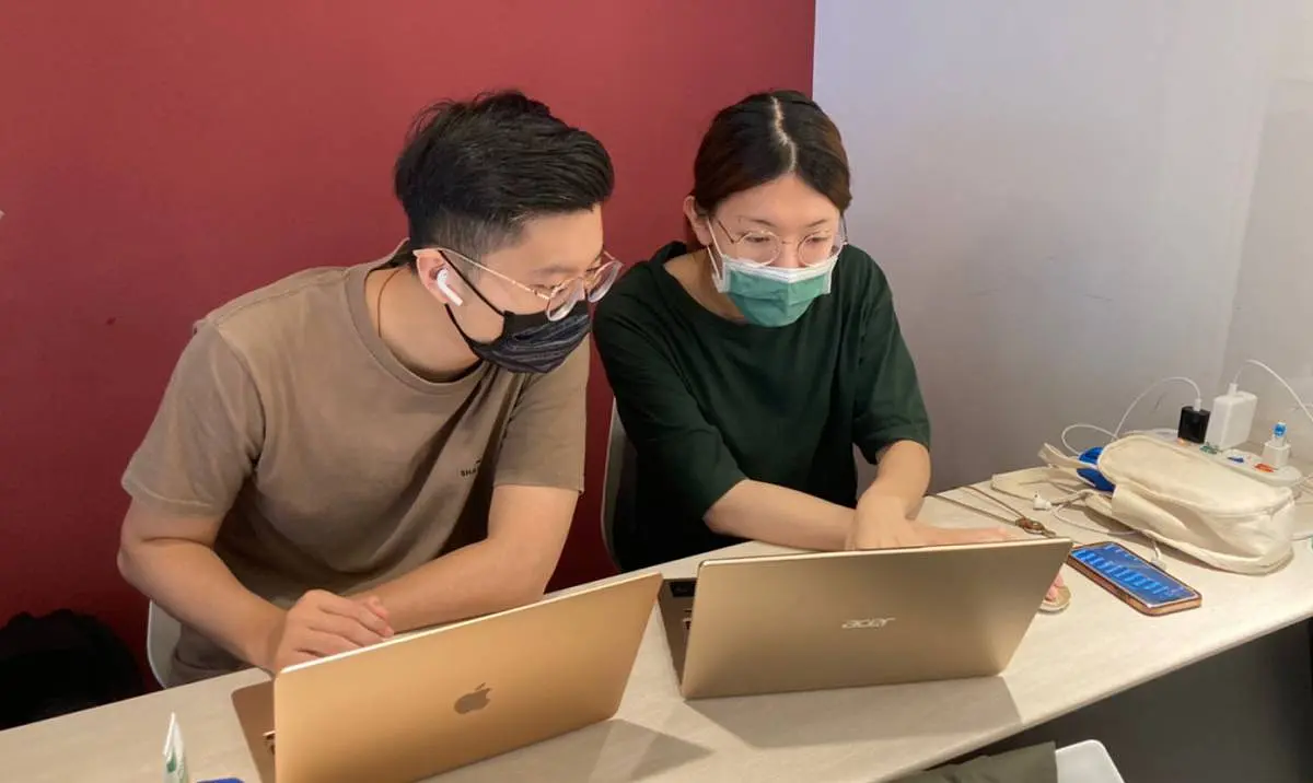 從外語系到軌道業公務員後，跨域轉職工程師！