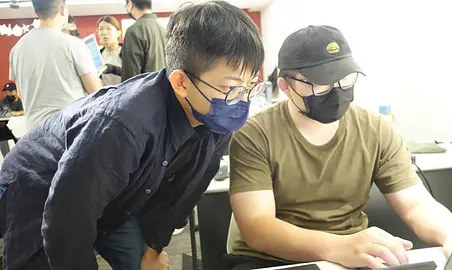 產業研究專員轉戰網頁開發工程師